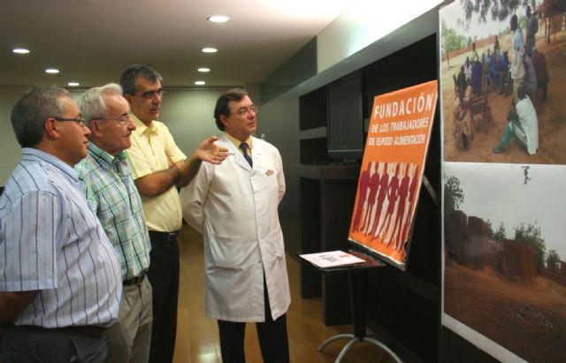 La fundacin de trabajadores de ELPOZO ALIMENTACIN dona 6.000 euros para la construccin de un pozo de supervivencia en Tena-Kana (Mali), Foto 4