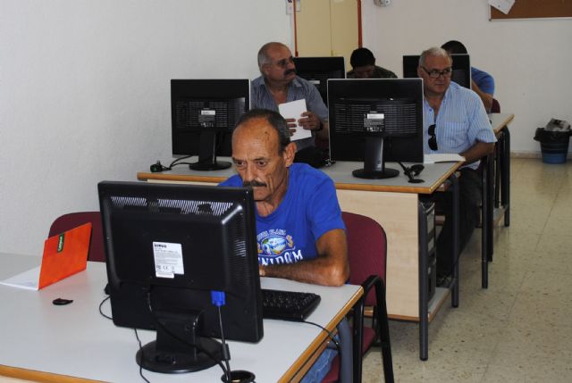 Las Torres de Cotillas acoge un curso de iniciación a la informática e internet de 60 horas - 2, Foto 2