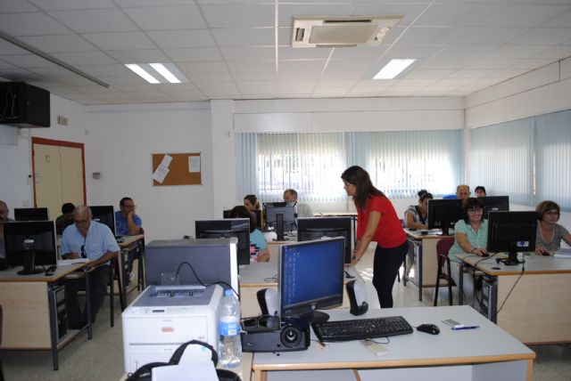 Las Torres de Cotillas acoge un curso de iniciación a la informática e internet de 60 horas - 3, Foto 3