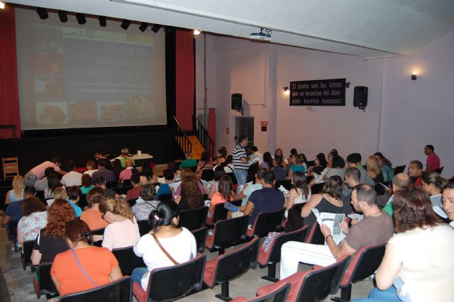 120 personas asisten al curso de Manipulador de Alimentos e Higiene Alimentaria - 3, Foto 3