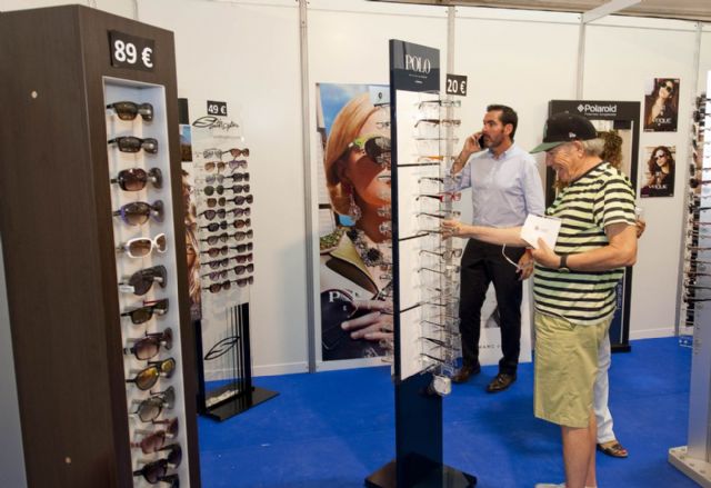 Una treintena de comercios y grandes descuentos en el Salón Outlet 2013 - 2, Foto 2