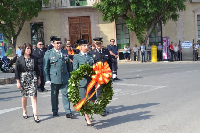 Guardan un minuto de silencio en el acto de homenaje a la bandera española - 1, Foto 1