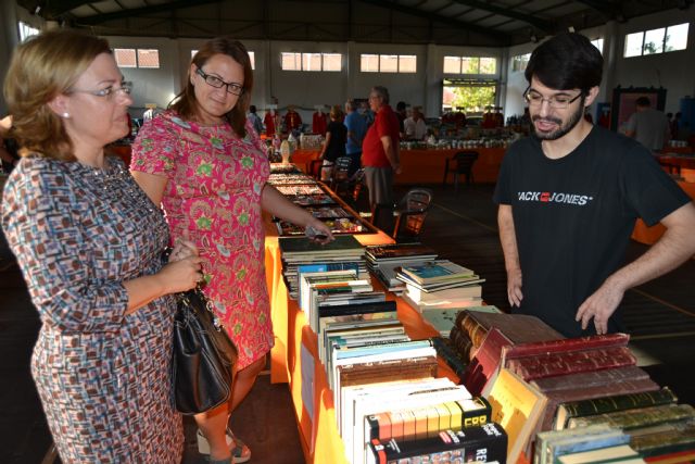La II Feria de Coleccionismo ofrece un amplío y diverso muestrario de curiosos objetos - 1, Foto 1