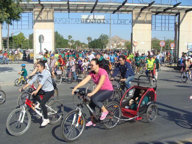 El Ciclo-Paseo despide los XXXV Juegos Deportivos del Guadalentín con 1.530 bicicletas por las calles de Lorca - 1, Foto 1