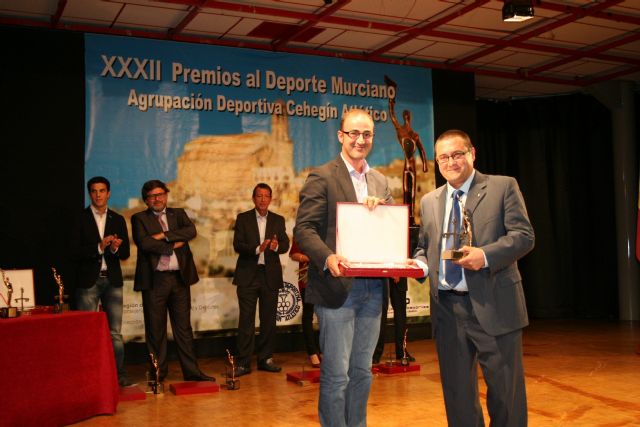El alcalde y el concejal de Deportes acompañan al Montesinos CFS y a Juan Francisco Gea en los XXXII Premios al Deporte Murciano - 1, Foto 1