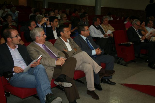 El alcalde y el concejal de Deportes acompañan al Montesinos CFS y a Juan Francisco Gea en los XXXII Premios al Deporte Murciano - 2, Foto 2