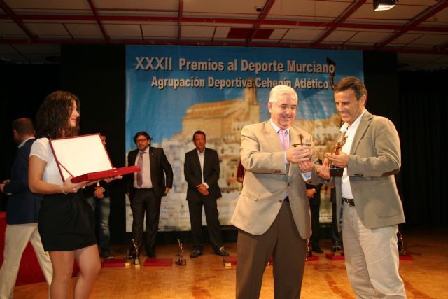 El alcalde y el concejal de Deportes acompañan al Montesinos CFS y a Juan Francisco Gea en los XXXII Premios al Deporte Murciano - 4, Foto 4