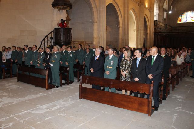 Jumilla celebra el 12 de octubre con una acto en honor a la bandera de España y a la Guardia Civil - 1, Foto 1