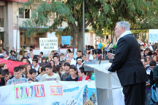 Ms de 2.500 jvenes han participando hoy en el VI Encuentro de Alumnos de Religin Catlica celebrado en Yecla, Foto 1