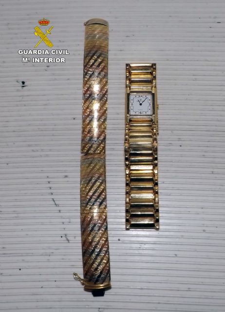 La Guardia Civil desmantela una banda juvenil tras la investigación del robo en una vivienda de Cieza - 2, Foto 2