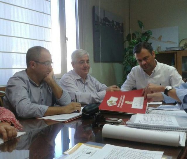 El alcalde y la concejal de Economía y Empleo asisten a la Asamblea General del Programa Enfoque Leader en Yecla - 1, Foto 1