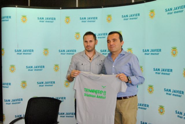 La espectacularidad del Triatlón llega con más de 500 participantes a Santiago de la Ribera el próximo domingo - 1, Foto 1