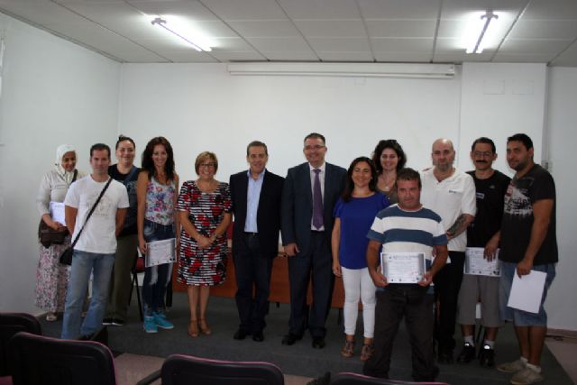 Entrega de diplomas del taller de reparación de calzado zapatero remendón - 1, Foto 1
