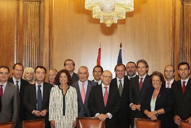 Cámara recuerda que los ciudadanos seguirán recibiendo las mismas prestaciones sociales con la reforma local - 1, Foto 1