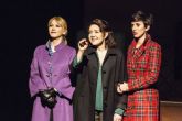 Hermanas, con Amparo Larra&ntilde;aga, Mar�a Pujalte y Marina San Jos�, en el Nuevo Teatro Circo