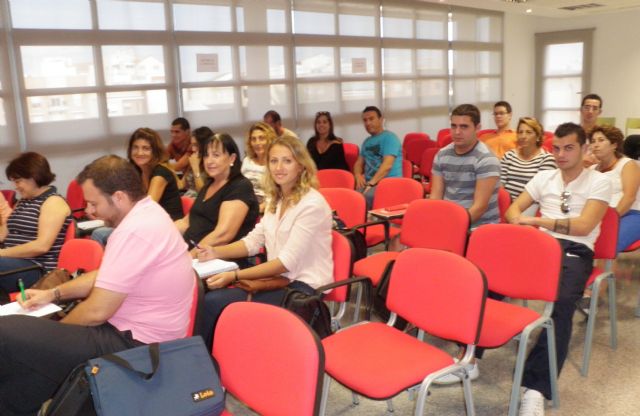 La Universidad Popular inicia el curso de celador sanitario - 2, Foto 2