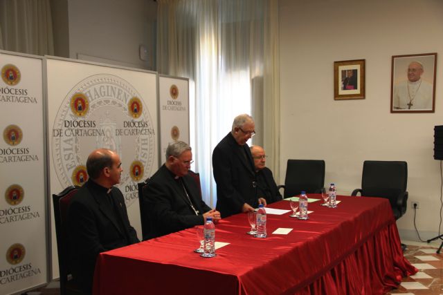 Mons. Lorca Planes anima a jueces y letrados del Tribunal Eclesiástico a ser testigos de la Verdad - 3, Foto 3