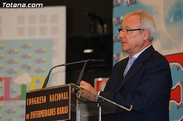 Valcárcel resalta la colaboración entre la Administración regional y las asociaciones de enfermedades raras, Foto 1