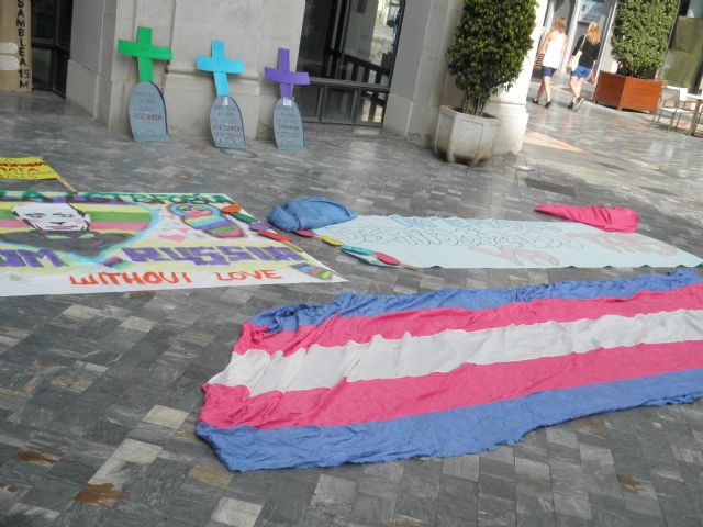 Galactyco y No te Prives denuncian que aún se considere enfermas a las personas trans - 3, Foto 3