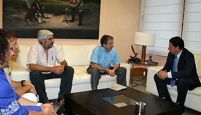 La Comunidad gestiona un parque de 2.892 viviendas de promoción pública - 1, Foto 1