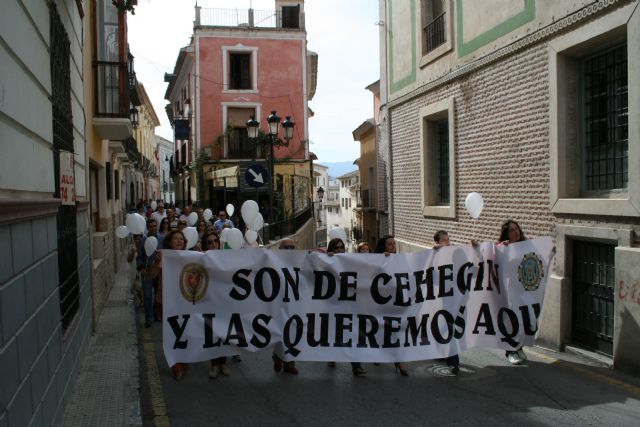 Cehegín sale a la calle para pedir la permanencia de las Hijas de la Caridad de San Vicente de Paúl - 1, Foto 1