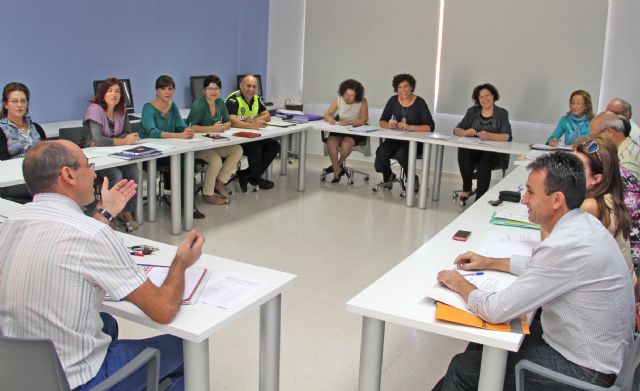 Se constituye la Mesa Local Contra el Absentismo Escolar en Puerto Lumbreras - 1, Foto 1