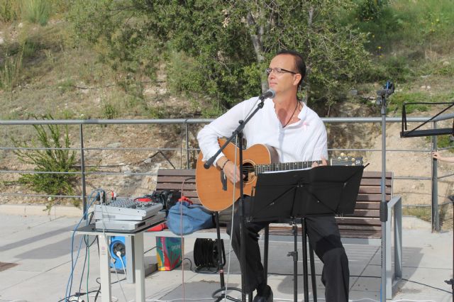 Cientos de Jumillanos y Jumillanas se ponen en marcha contra el cáncer en la I Marcha Municipal por la Mujer - 1, Foto 1