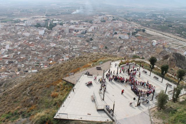 Cientos de Jumillanos y Jumillanas se ponen en marcha contra el cáncer en la I Marcha Municipal por la Mujer - 2, Foto 2