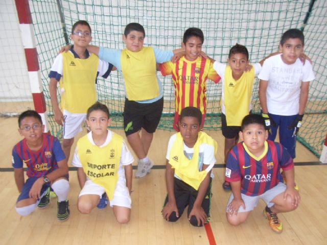 La concejalía de Deportes ha puesto en marcha la fase local de fútbol-sala, baloncesto, balonmano y voleibol, correspondiente al programa de Deporte Escolar, Foto 3