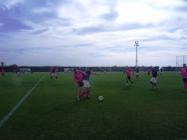 Los equipos Preel y Rec Line, colíderes de la liga local de futbol Juega Limpio, Foto 1