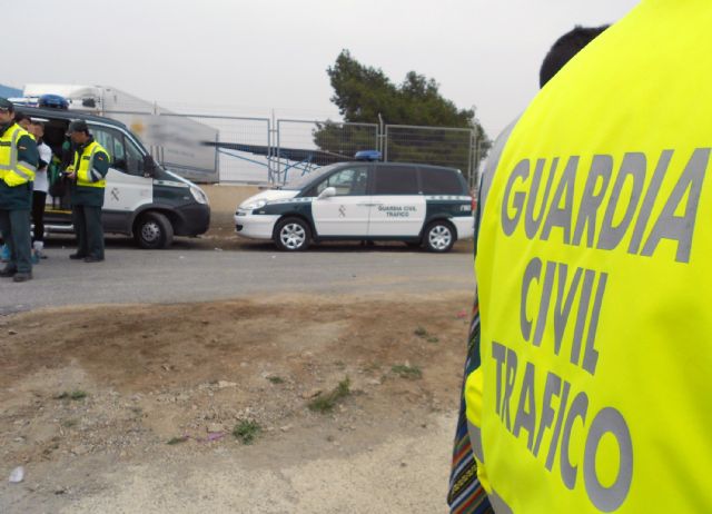 La Guardia Civil detiene a un motorista por duplicar la velocidad máxima establecida - 1, Foto 1