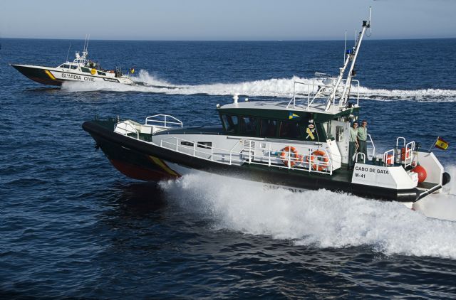 La Guardia Civil localiza y rescata a una pareja que se encontraba perdida tras salir a navegar con una pequeña embarcación - 2, Foto 2