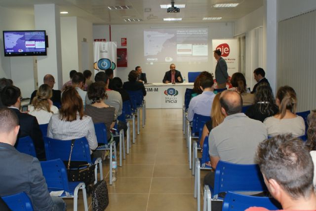Los Jóvenes Empresarios analizan herramientas para romper barreras y desarrollar proyectos empresariales innovadores - 3, Foto 3