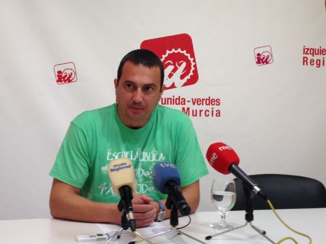 Pujante expresa el apoyo de IU-Verdes a la huelga de educación - 1, Foto 1