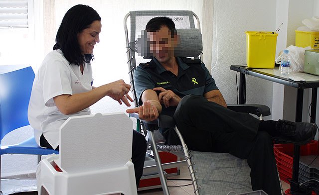 La Guardia Civil colabora altruistamente en la campaña de donación de sangre en Murcia - 1, Foto 1