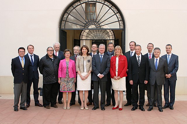 Los embajadores de la UE acreditados en España conocen el potencial empresarial, agrícola y turístico de la Región - 1, Foto 1
