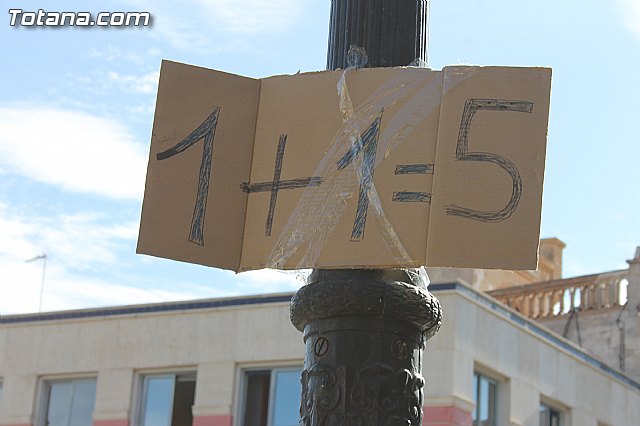 Concentracin de la comunidad escolar de Totana con motivo de la huelga general en educacin - 5