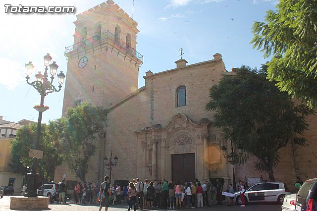 Concentracin de la comunidad escolar de Totana con motivo de la huelga general en educacin - 28