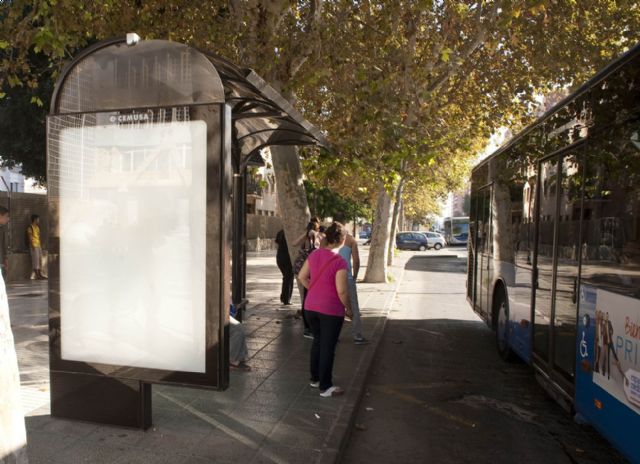 Luz verde a la licitación de mupis y marquesinas - 1, Foto 1