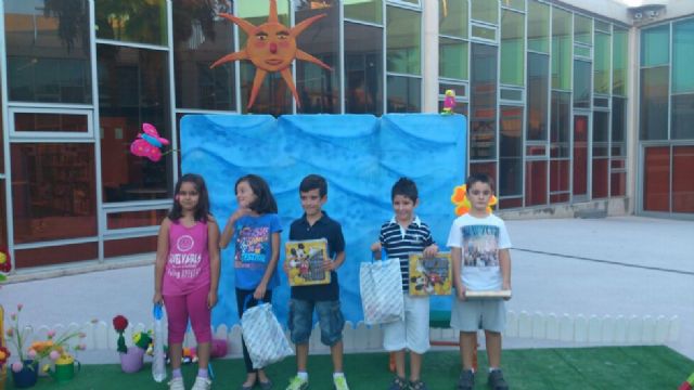 La Biblioteca de Torre-Pacheco celebra el día de las bibliotecas llamando al erizo que vive en ella Pinchitos - 2, Foto 2