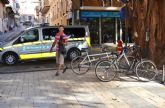 El Ayuntamiento de guilas comienza a instalar aparcabicis por distintos puntos de la ciudad