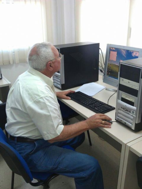 La Casa de la Cultura torreña acoge un nuevo curso de informática básica - 3, Foto 3