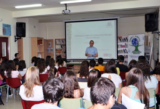 Fecoam sensibiliza a los estudiantes sobre una agricultura más ´verde´ - 1, Foto 1