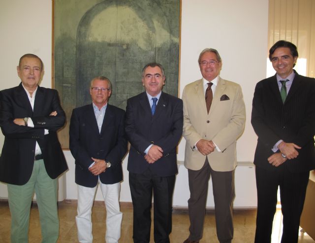 El consejero de Presidencia recibe a los presidentes del Club Taurino de Murcia y del Foro Taurino Cul tural de Cartagena y su Comarca - 1, Foto 1