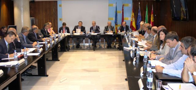 La CHS prevé concluir la redacción del Plan Hidrológico de la cuenca antes de fin de año - 1, Foto 1