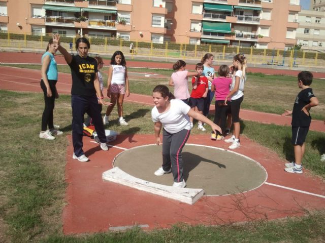Jornada de atletismo para los alumnos del Colegio Vicente Ros. - 4, Foto 4