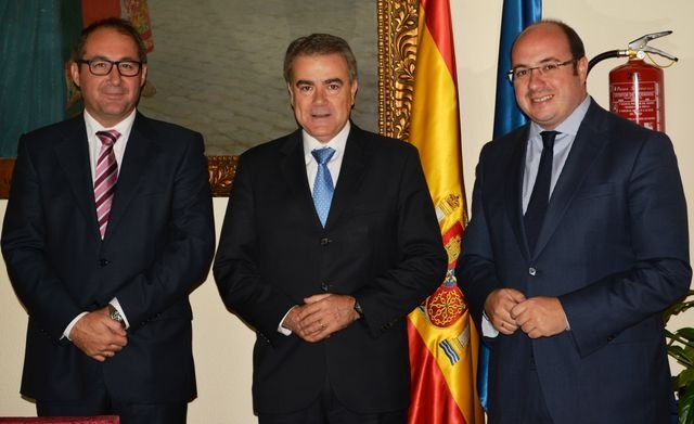 La Comunidad y el Ministerio colaborarán para hacer un ‘mapa’ de empleo de los grados universitarios - 1, Foto 1