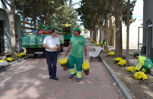 El camposanto municipal se prepara para recibir a los aguileños en el día de los Santos - 1, Foto 1