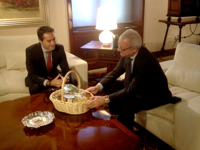 El alcalde de Lorquí consigue el compromiso del presidente de la Comunidad para estudiar y solucionar los problemas de infraestructuras en el municipio - 1, Foto 1