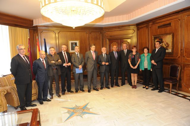 Presentado en la asamblea regional el proyecto de ley de presupuestos generales de la comunidad autonoma de Murcia para 2014 - 2, Foto 2
